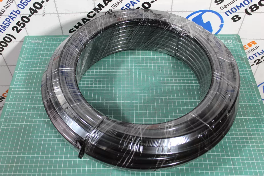 Трубка ПВХ D12 (1м) Technik для грузовиков *