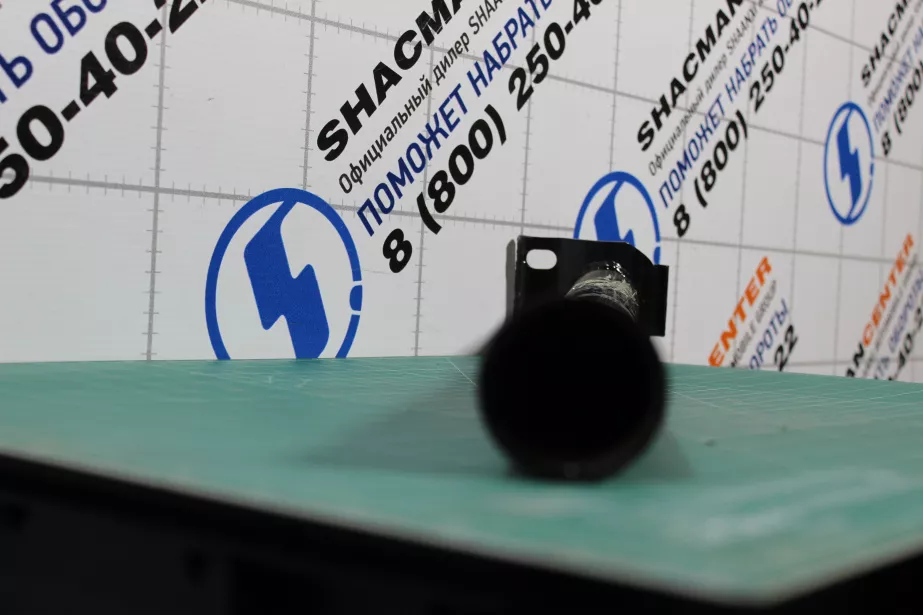 Кронштейн брызговика (L) SHAANXI для грузовиков *