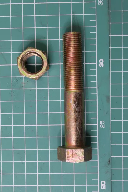 Болт амортизатора подвески D16, L90, (Нижний) HOWO для грузовиков *