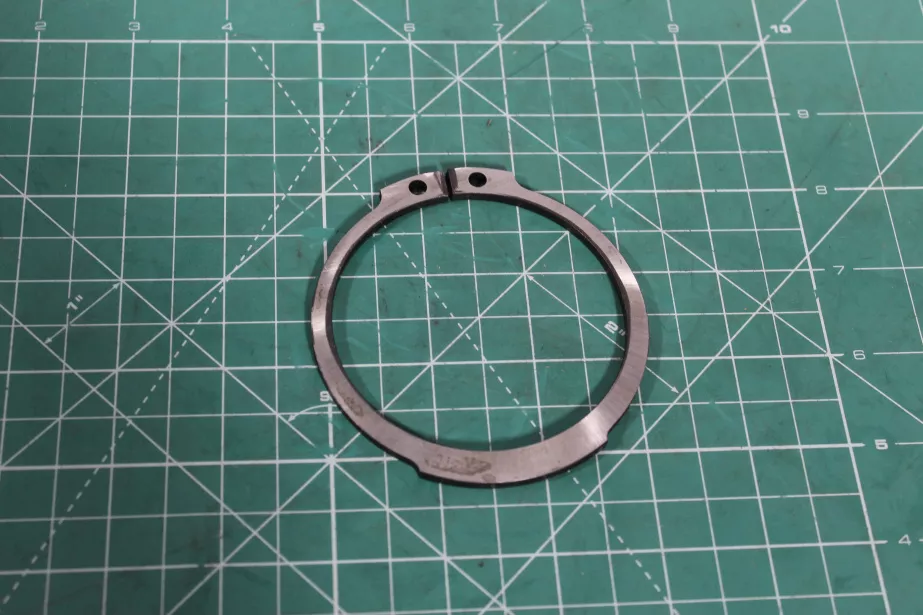 Кольцо стопорное SHAANXI, ZF для грузовиков *