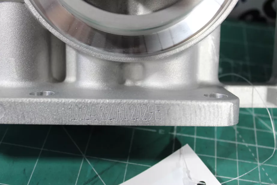 Крышка маслянного фильтра (в сборе) SHAANXI, ISM11 для грузовиков *