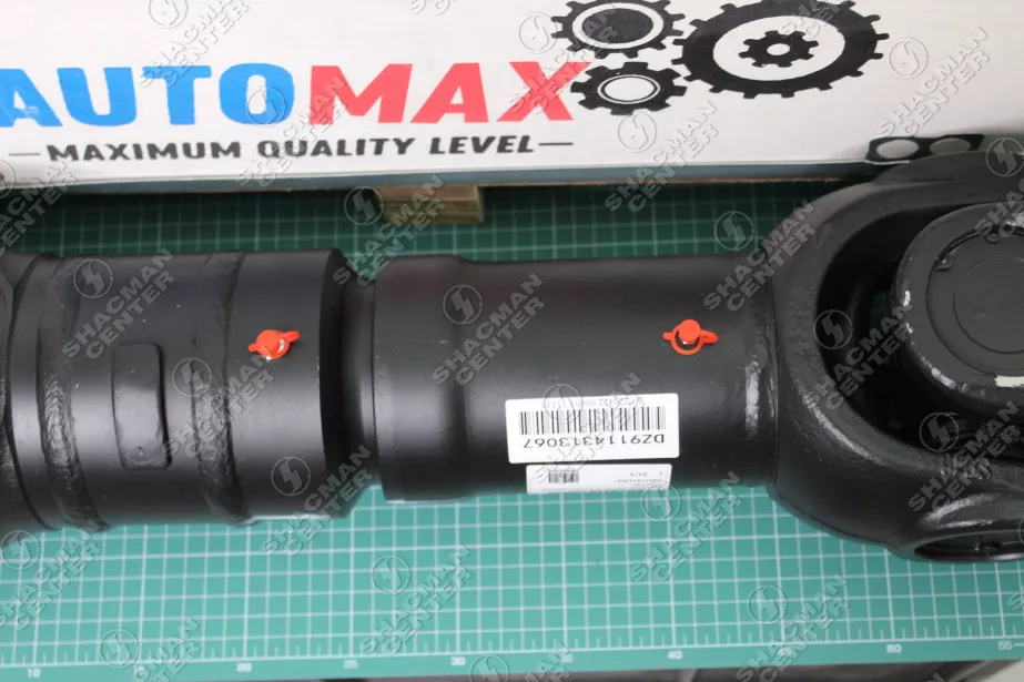 Карданный вал D180, L670, (Металл, 4 отв. 57 крест. Межосевой) AUTOMAX, (AM1136) для грузовиков *