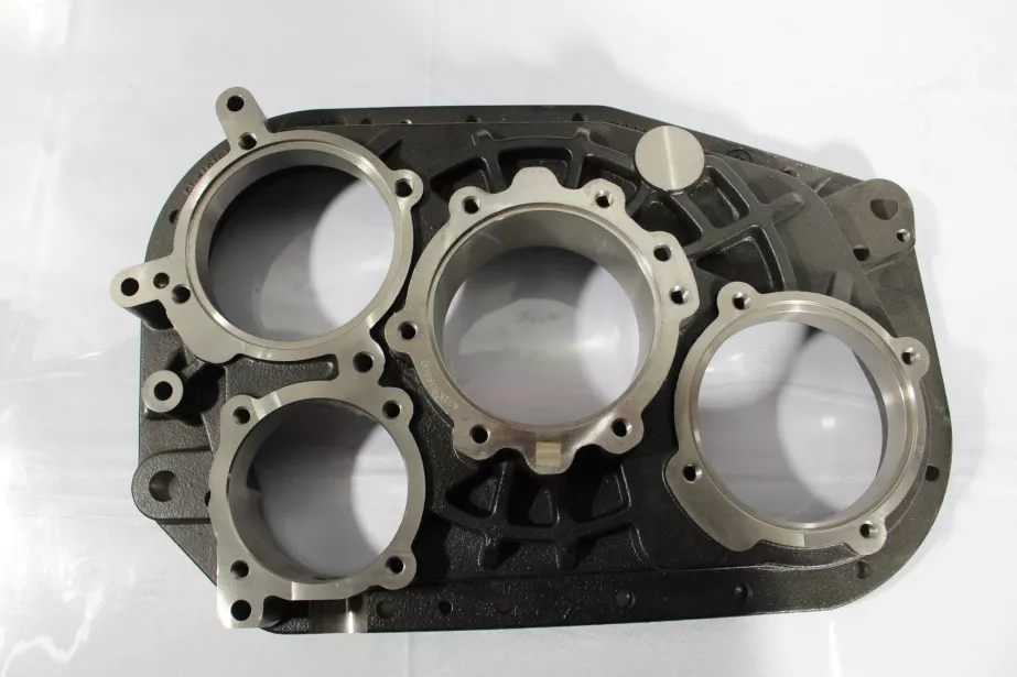 Крышка задняя КПП FULLER, 12JSDX для грузовиков *