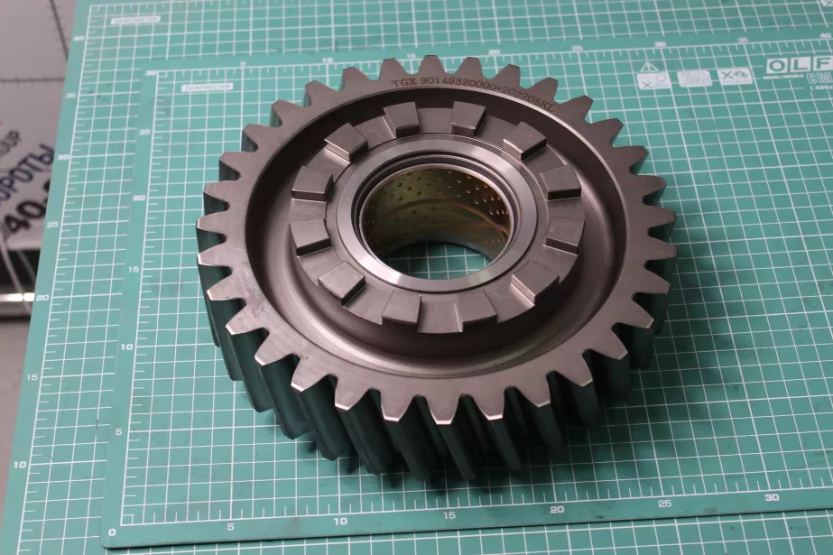 Шестерня ведущая среднего моста Z32, (МОД) SHAANXI, X3000. для грузовиков *