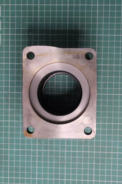 Проставка насоса подъема кузова CBH3-F110 (110х1110/80х80) SHAANXI для грузовиков *