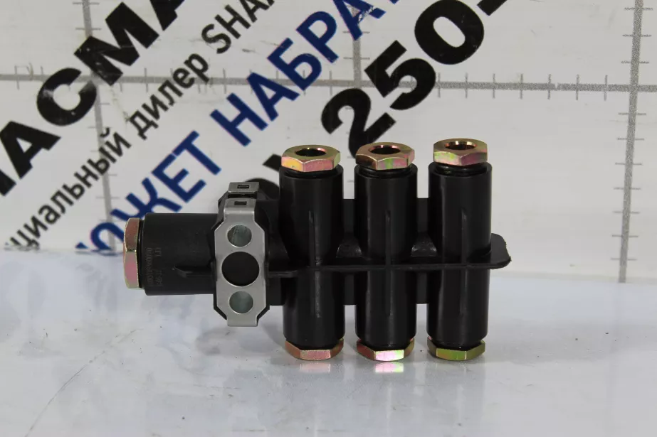 Клапан распределительный тормозных усилий (7 выходов) SHAANXI, X3000 для грузовиков *