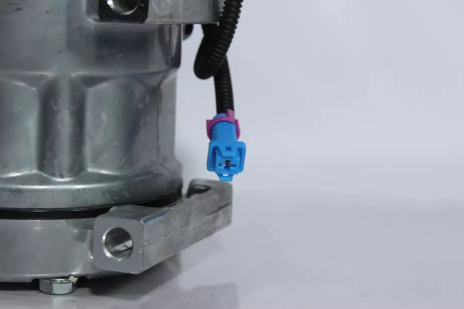 Компрессор кондиционера SHAANXI, Евро-4, WP10 для грузовиков *