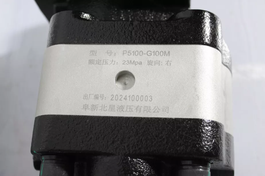 Насос подъема кузова Z6, (в сборе с клапаном) SHAANXI для грузовиков *