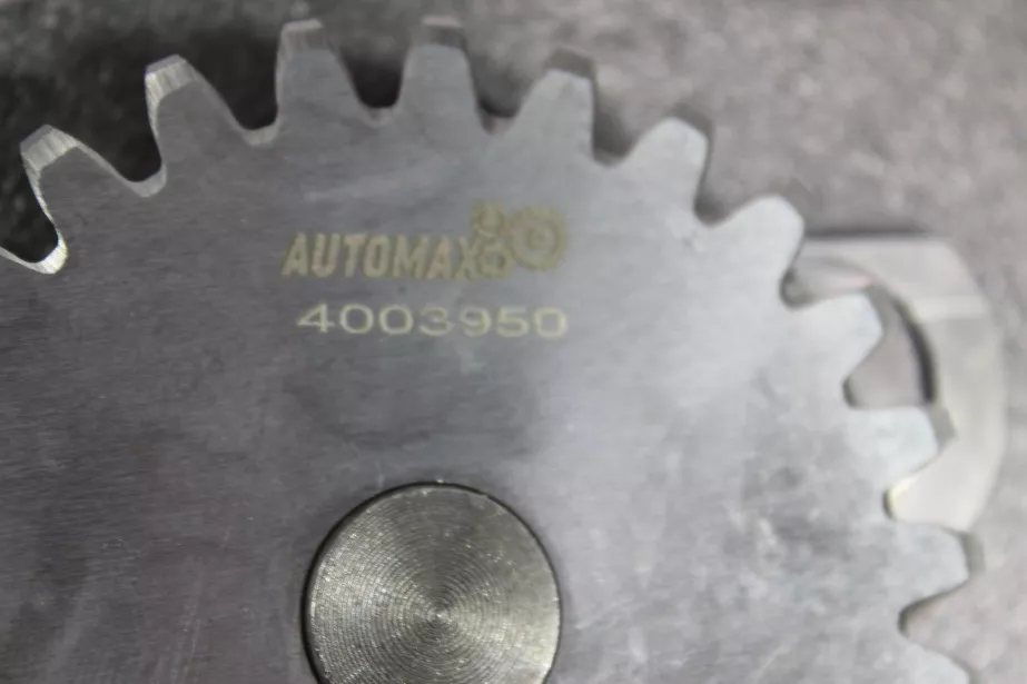 Насос масляный AUTOMAX, ISM11, (AM1192) для грузовиков *