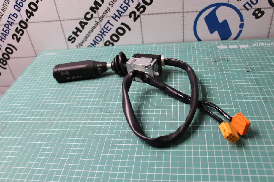 Переключатель поворотов (жёлтая,красная фишки) CREATEK, A5, (CK9893) для грузовиков *