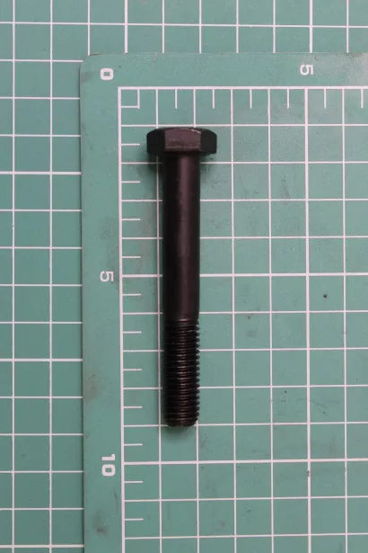 Болт D10 L70 крепления задней крышки КПП D10, L70, FULLER для грузовиков *