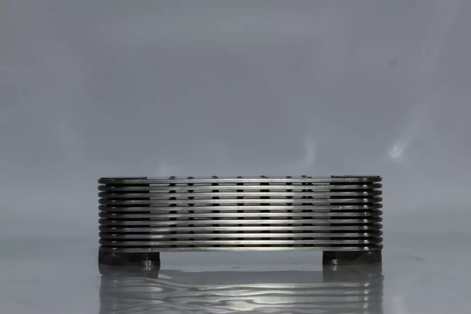 Радиатор масляный (теплообменнник) SITRAK, MC11.44-50, T5G для грузовиков *