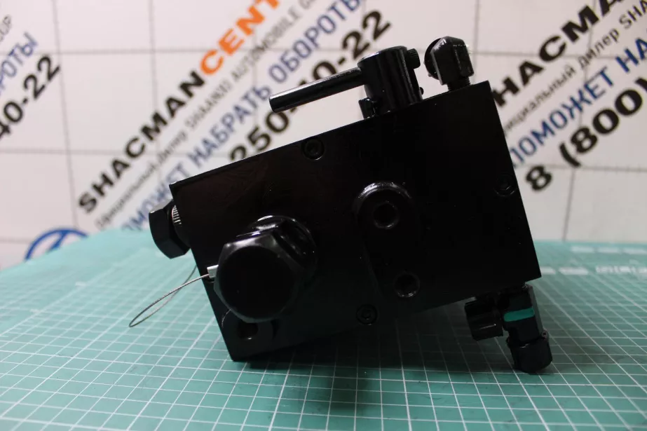 Насос подъема кабины (механический) SHAANXI, X6000 для грузовиков *