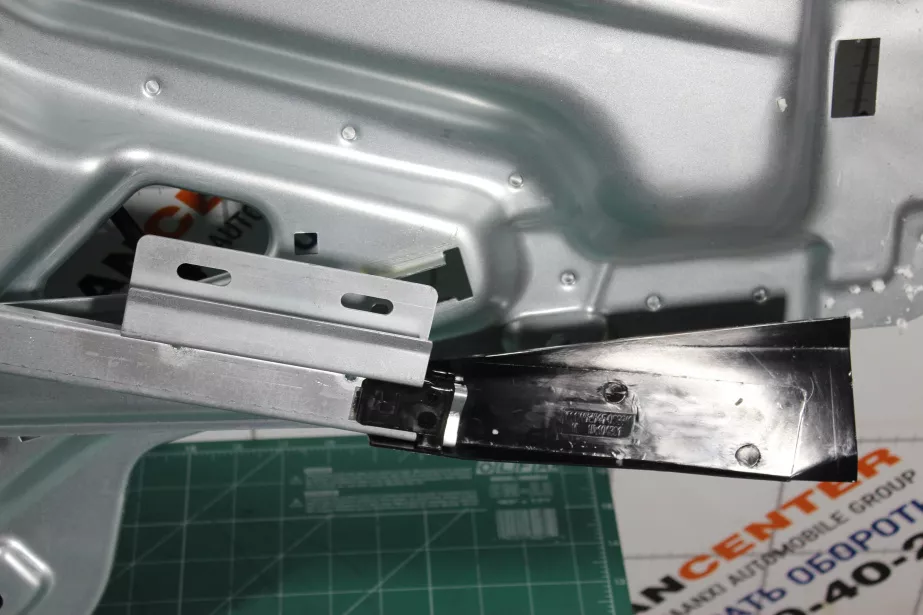 Стеклоподъёмник (L, электрический) SITRAK, T5G для грузовиков *