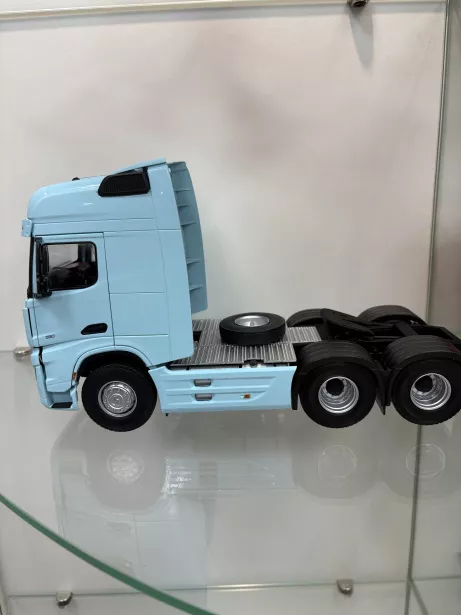 Моделька (Тягач, 6х4 1:24) SHAANXI, X6000 для грузовиков *