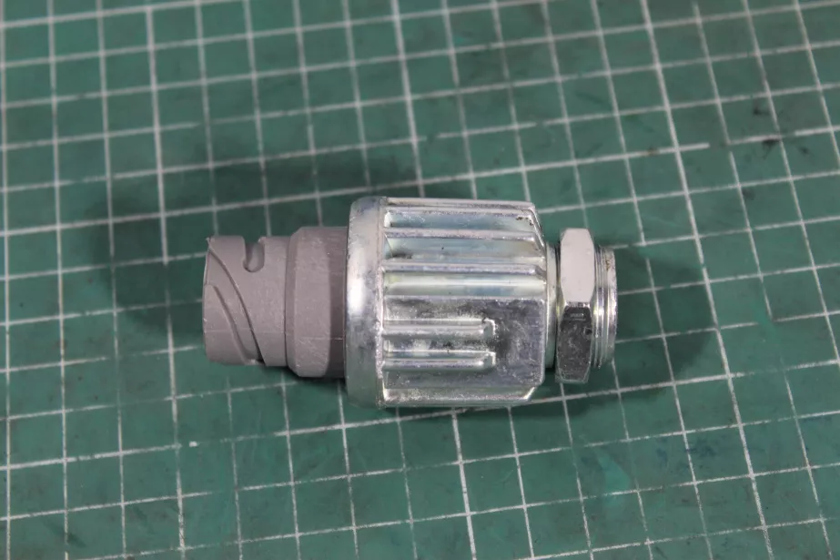 Датчик стоп-сигнала SHAANXI, X3000 для грузовиков *