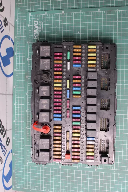 Блок предохранителей SHAANXI, X6000 для грузовиков *