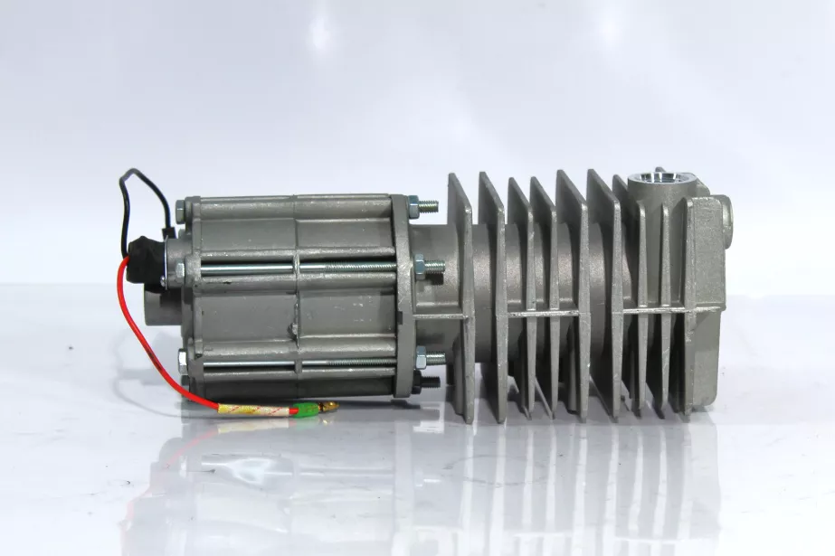 Влагомаслоотделитель SHAANXI, X3000 для грузовиков *