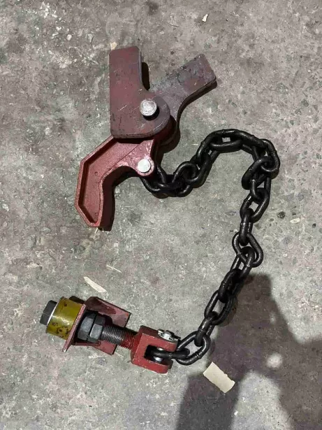 Запор борта кузова (комплект на 1 сторону) SHAANXI для грузовиков *