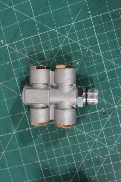 Клапан воздушный соединительный SHAANXI, F3000, (DZ9100360320 WG9000361410) для грузовиков *