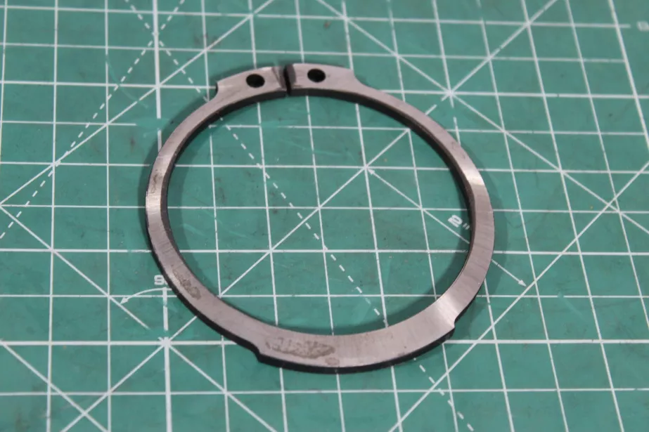 Кольцо стопорное SHAANXI, ZF для грузовиков *