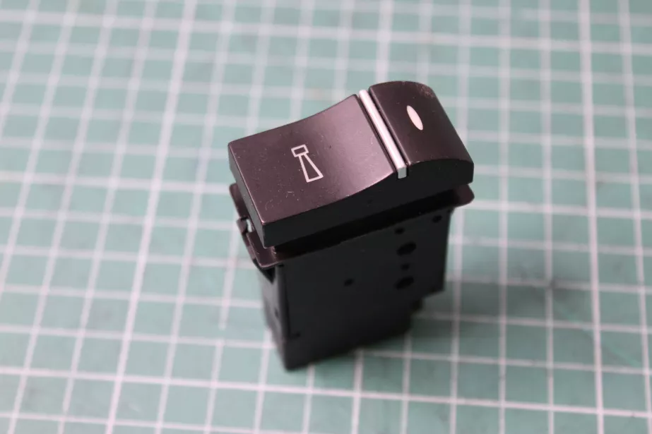 Клавиша звукового сигнала SITRAK, T5G, (WG9918586002) для грузовиков *