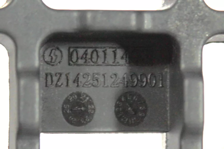 Подножка (L, Пластик, средняя) SHAANXI, X5000 для грузовиков *