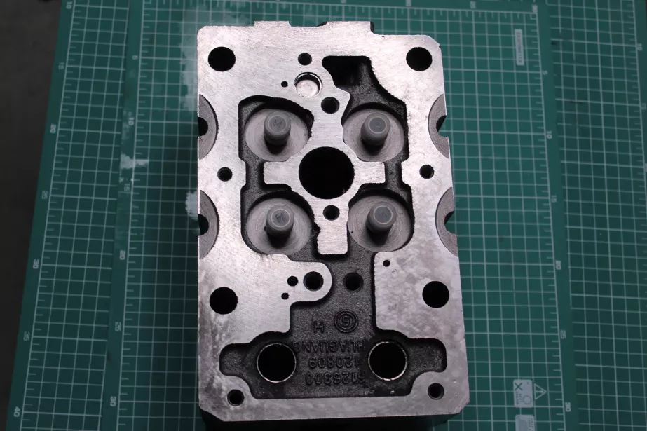 Головка блока цилиндра (Голая) SHAANXI, WP12 для грузовиков *