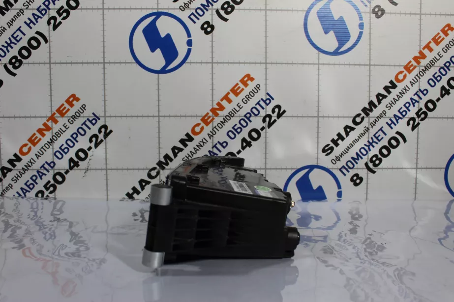 Фара противотуманная (R, с поворотником, LED) SITRAK, T5G для грузовиков *