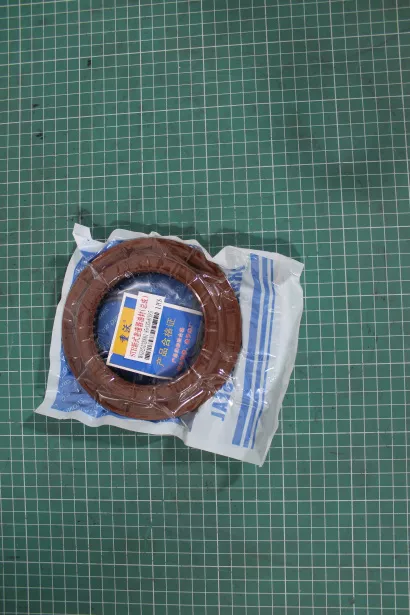 Сальник редуктора заднего моста (85х135х8/19,5) SITRAK, 6X6 для грузовиков *