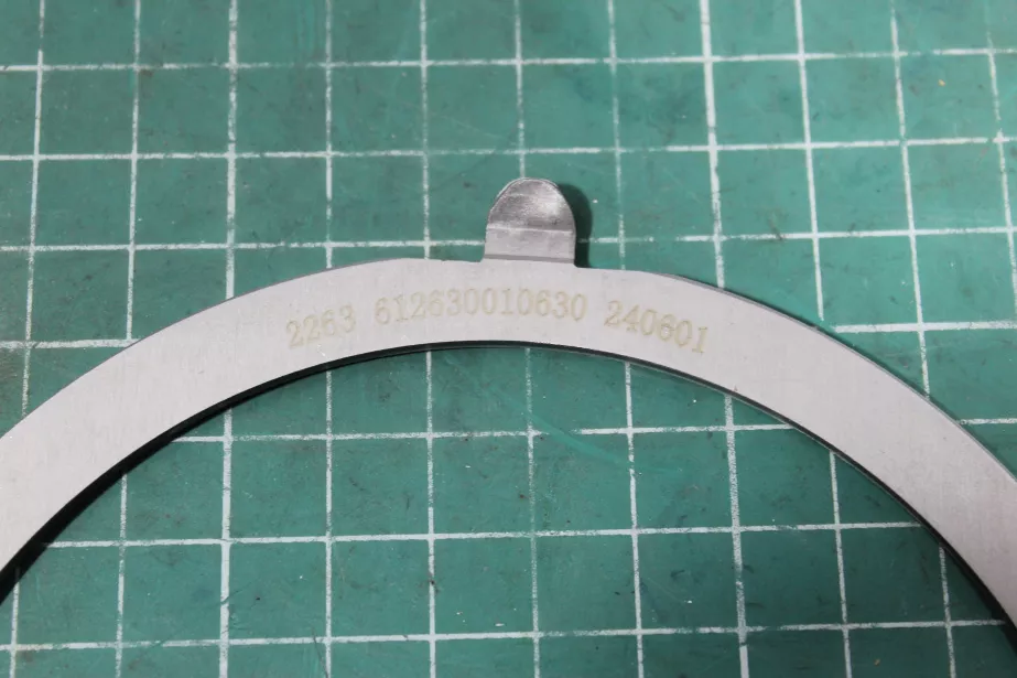 Кольцо стопорное коленвала (верхнее) WEICHAI, WP12, WP13, (1000312598) для грузовиков *