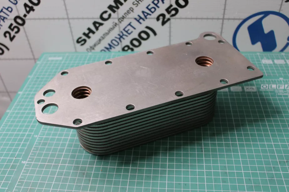 Радиатор масляный (теплообменник) CREATEK, (CK9856) для грузовиков *