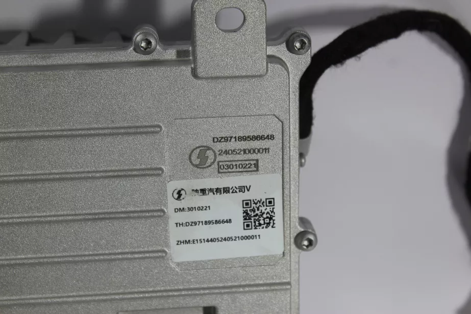 Преобразователь напряжения (24-220V 1200W) SHAANXI, X6000, X5000 для грузовиков *