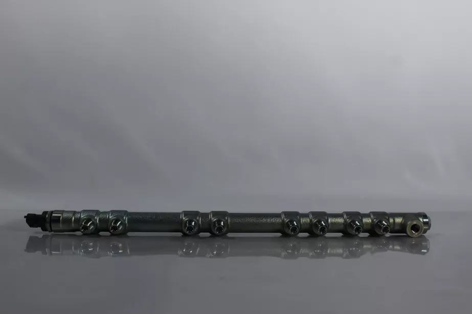 Рампа топливная SITRAK, C7H для грузовиков *