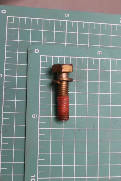 Болт КПП (с пружиной шайбой) FULLER для грузовиков *