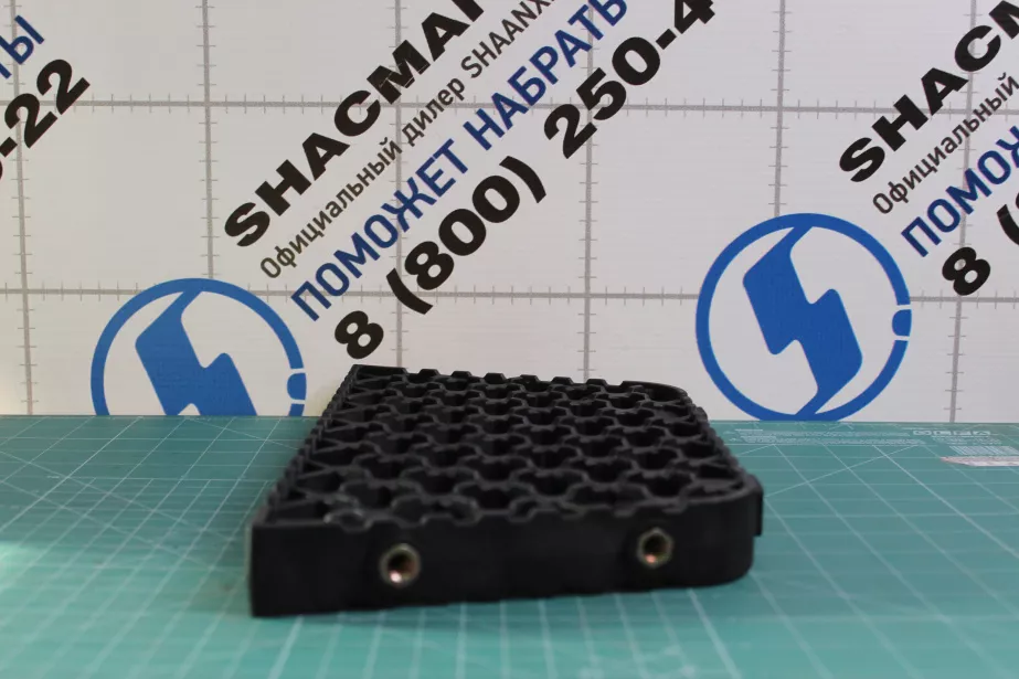 Подножка (L, Пластик, средняя) SHAANXI, X5000 для грузовиков *