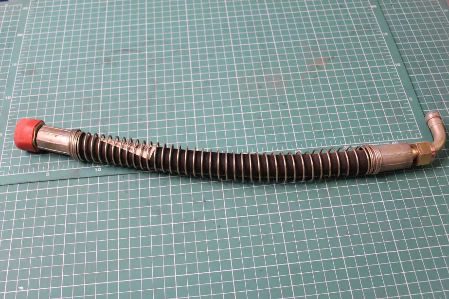 Шланг ГУРа S-образный A7 HOWO. для грузовиков *