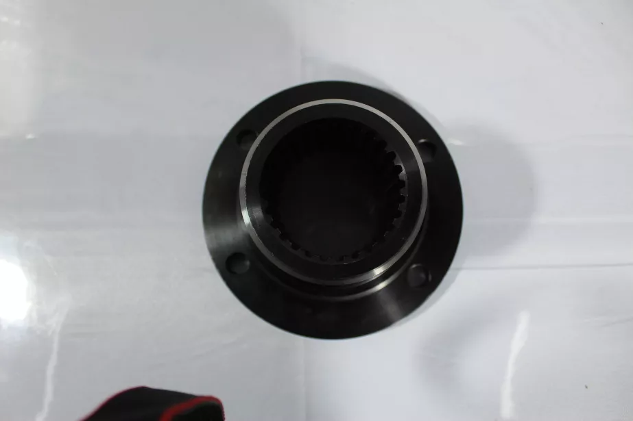 Фланец выходного вала D180, H110, Z28, (180*110*4) FULLER, 12JS для грузовиков *