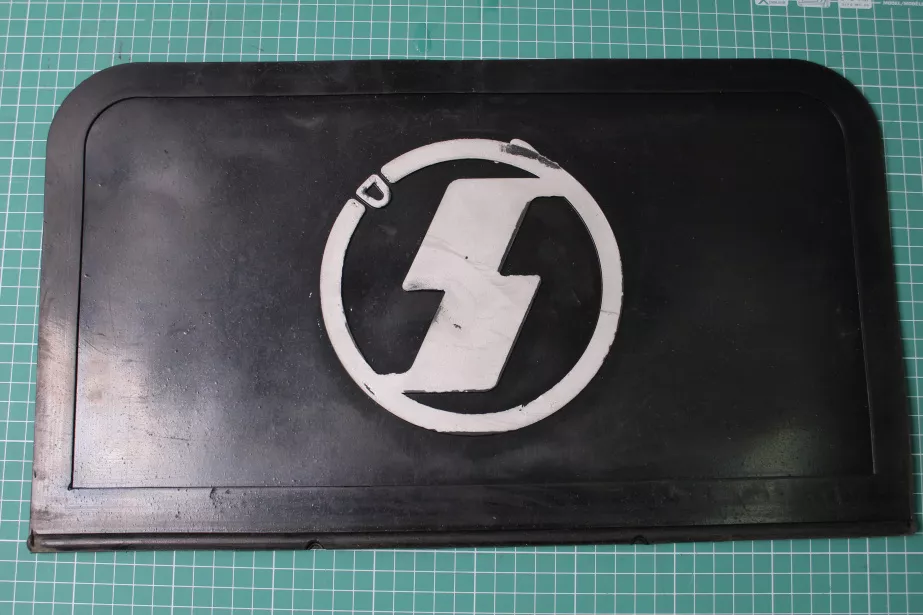 Брызговик (Front, Резина, под кронштейн) SHAANXI для грузовиков *