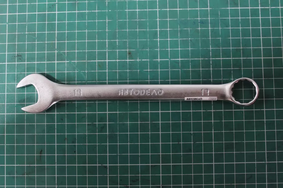 Ключ комбинированный 19х19 АвтоДело для грузовиков *