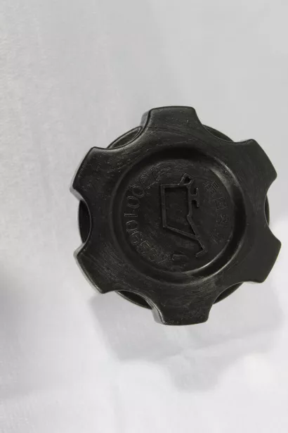 Крышка маслозаливной горловины SHAANXI, WP12, WP13 для грузовиков *