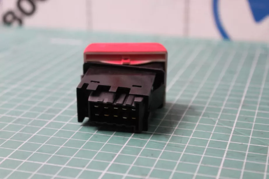 Клавиша аварийного сигнала SHAANXI для грузовиков *