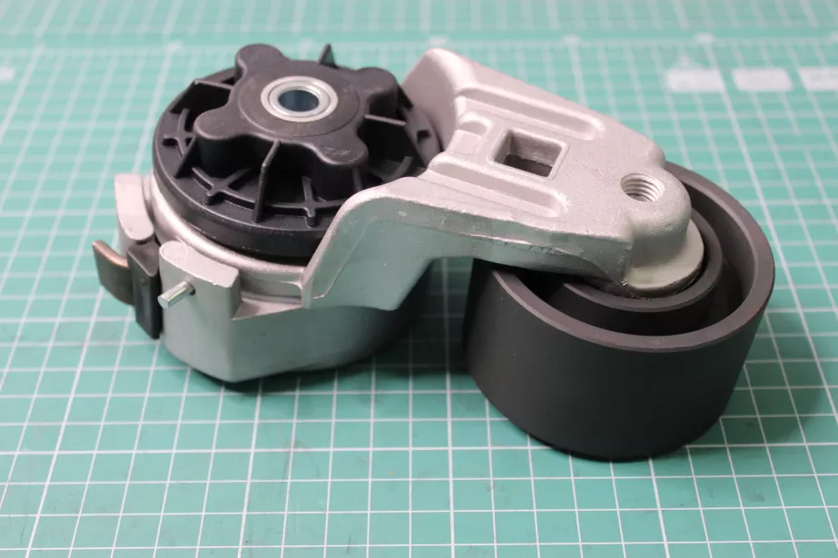 Ролик натяжитель ремня WP10 SHAANXI для грузовиков *