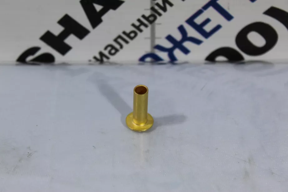 Заклёпка D8 L24 (медная, пустотелая) SHAANXI, (81.92201.0068 ) для грузовиков *