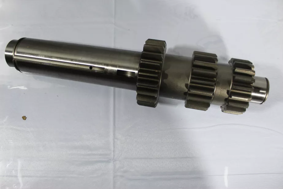 Вал промежуточный (R) FULLER, 12JSDX для грузовиков *