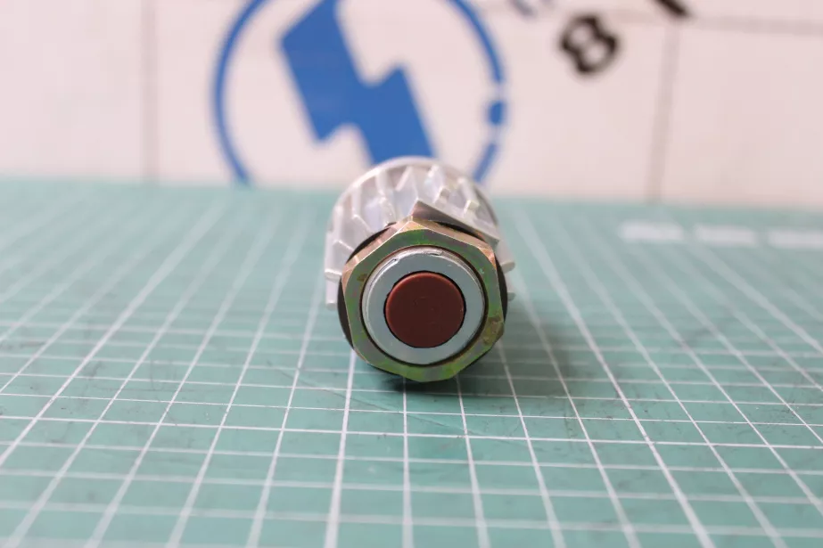 Датчик стоп-сигнала SHAANXI для грузовиков *