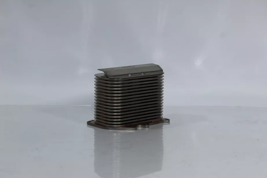 Радиатор масляный (теплообменник) SITRAK, MC13, T5G для грузовиков *