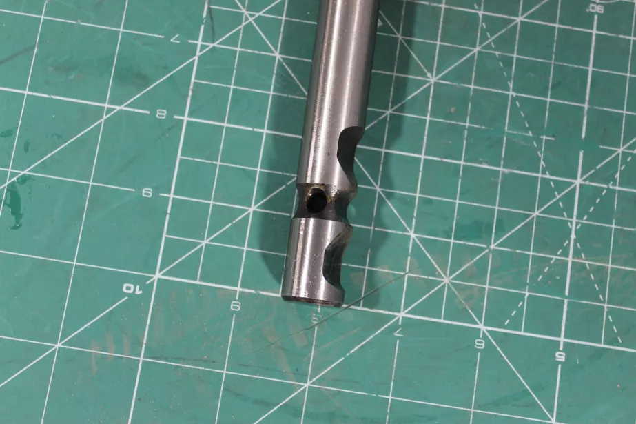 Шток вилки переключения 1-й, 2-й, 3-й, 4-й передачи для грузовиков *