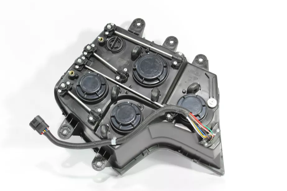 Фара (L, Пластик) LEO TRADE, A7, (LEO800005A) для грузовиков *