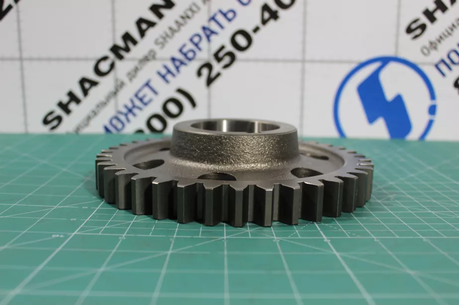 Шестерня повышающей передачи промежуточного вала для грузовиков *